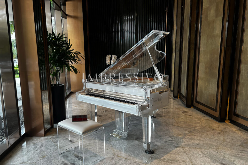 piano Plexibel, piano trong suốt