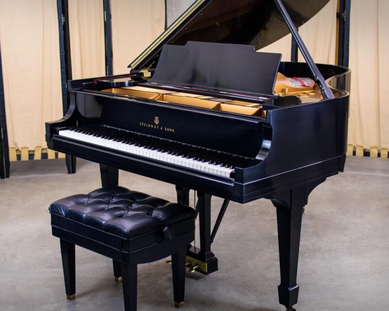 Steinway Model M Medium Grand Piano