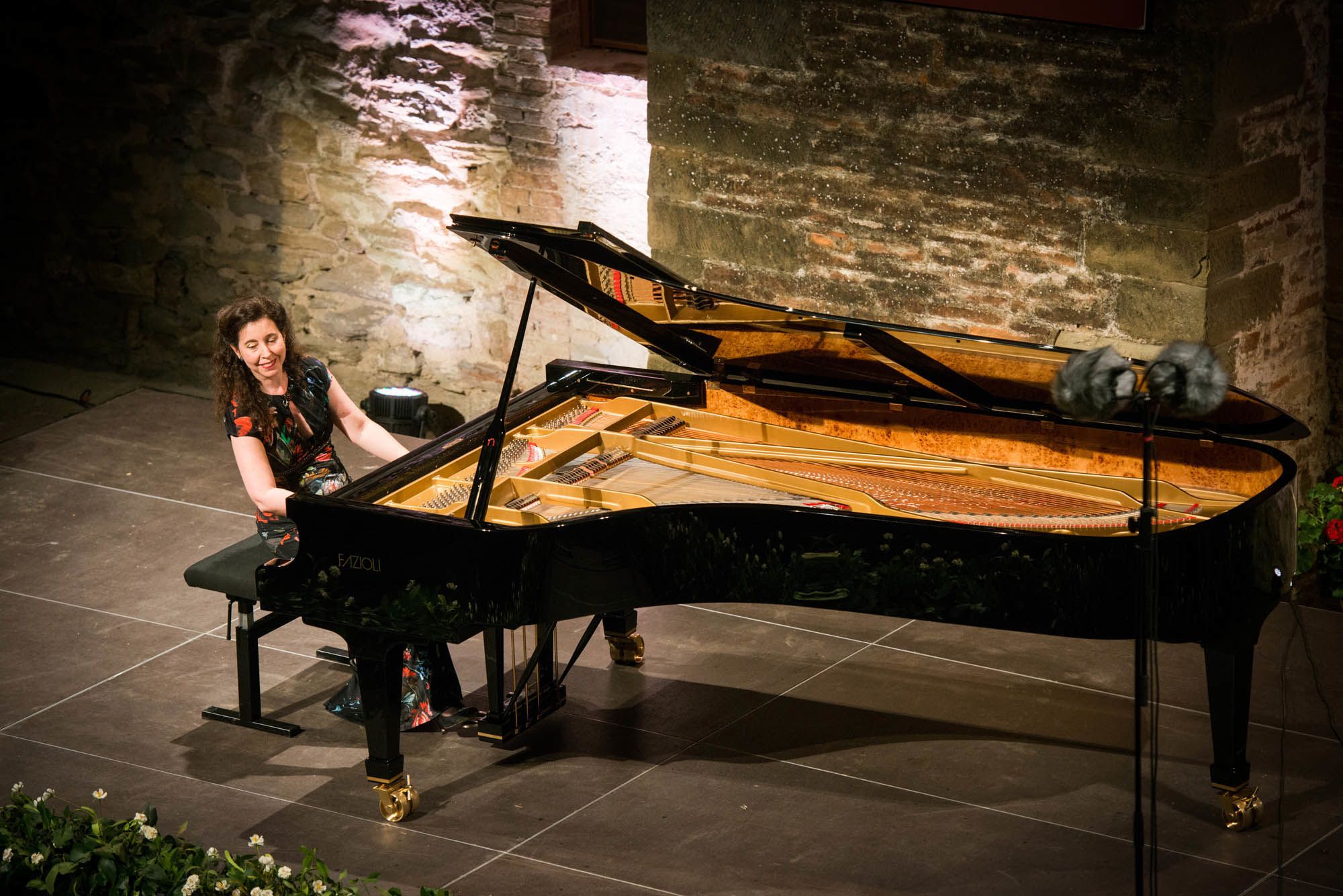 Fazioli piano F308